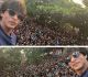 Shah Rukh Khan Meets His Fans On Eid