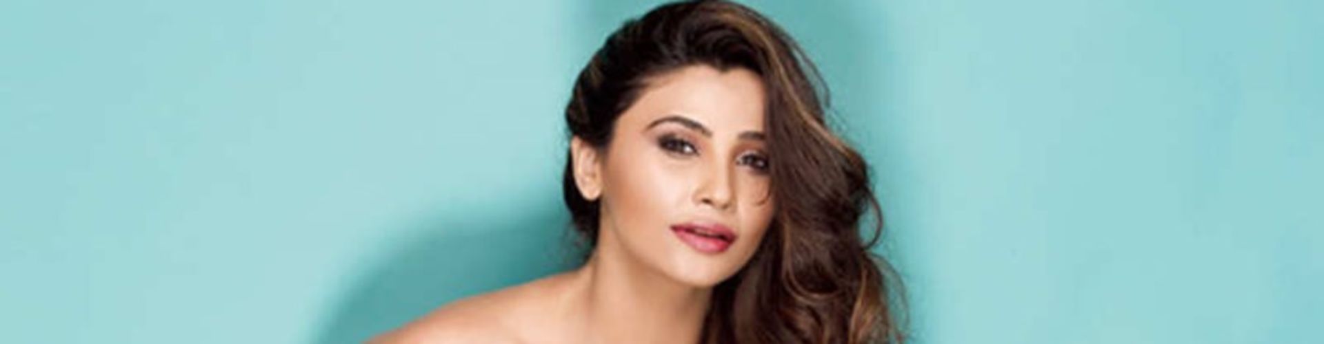 Scary To Carry An Entire Project On Ones Shoulder Says Daisy Shah
