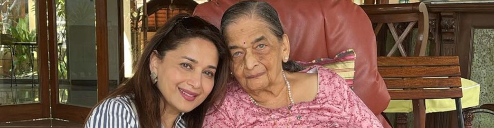 Madhur Dixit Nene Bids An Emotional Goodbye To Her Mother