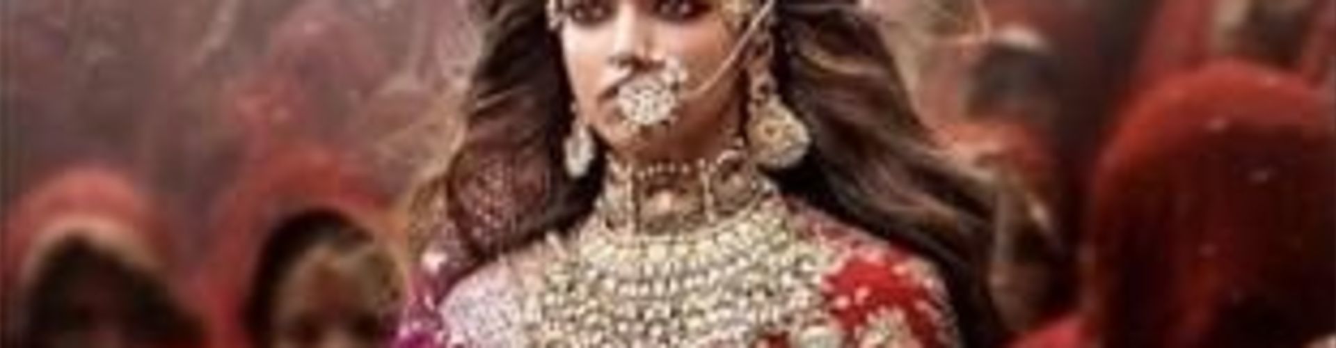 Deepika Padukone Looks Gorgeous in Padmavati New Poster